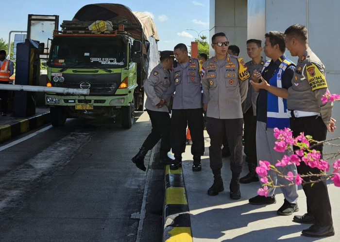 Kapolres Karanganyar Pimpin langsung Cek Jalur Mudik Menjelang Operasi Ketupat