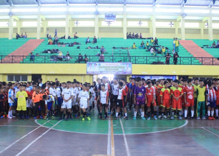 Wabup Buka Turnamen Futsal Antar Pelajar SD, SMP Putra dan Putri se Labuhanbatu