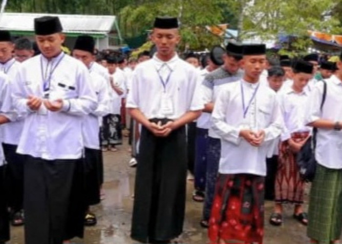 Kemah Santri Nasional Mengokohkan Tali Silaturahmi Dengan Pimpinan Siapkan Santri Calon Pemimpin Masa Depan