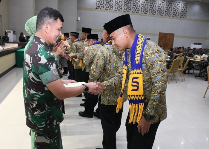 Mantap!! Pangdam I/BB Berangkatkan 47 Prajurit dan PNS Umroh