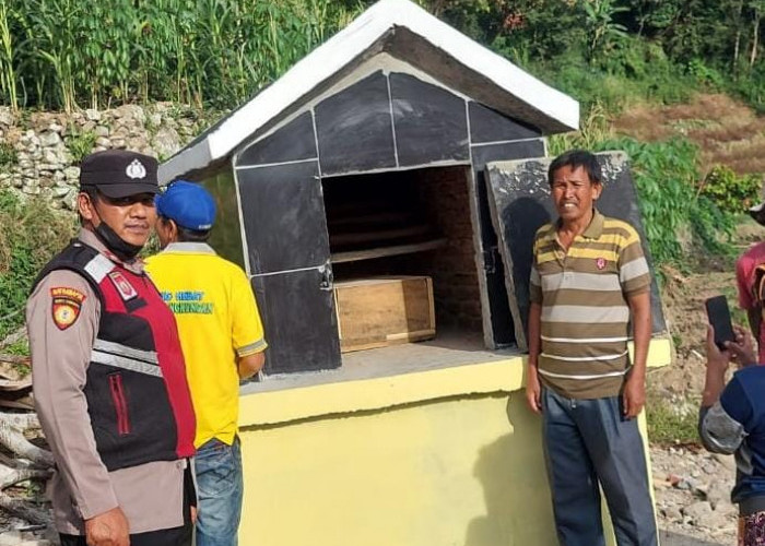 Reaksi Cepat Polres Simalungun Evakuasi Potongan Tubuh Manusia, Diseret Banjir Bandang ke Danau Toba