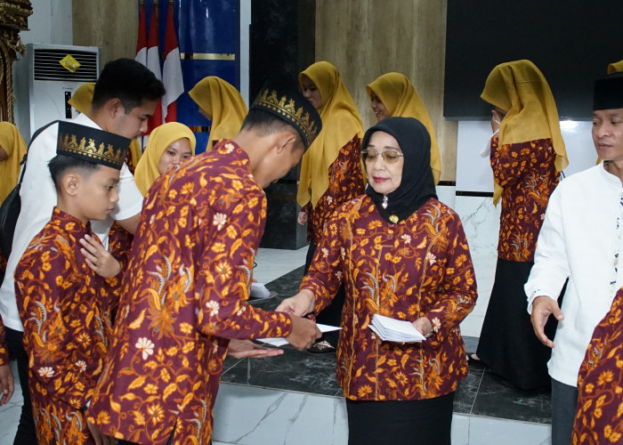 Plt Bupati Labuhanbatu Lepas Kafilah Mengikuti MTQ Tingkat Provinsi Sumatera Utara