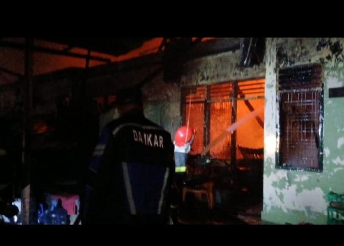 Sijago Merah Lalap Enam Unit Rumah di Perumahan Rindam Siantar