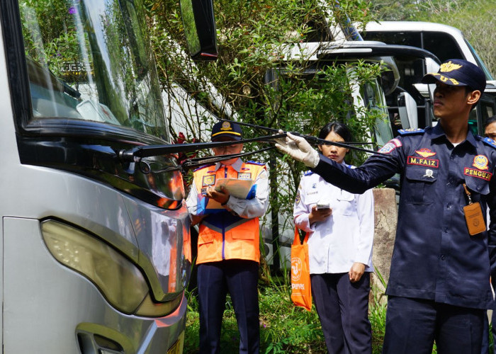 Kemenhub Periksa 984 Bus Pariwisata Selama Libur Panjang Hari Raya Waisak