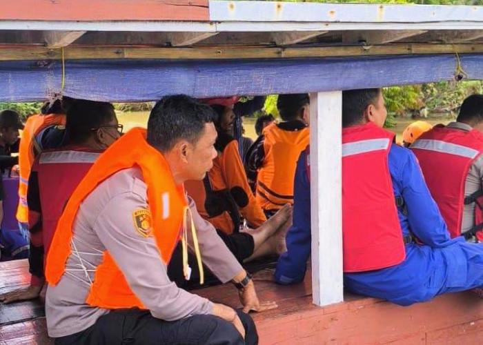 AKP I Nyoman Nariana Turun ke Lokasi, Kawal Proses Pencarian Korban Tenggelam di Lontar 