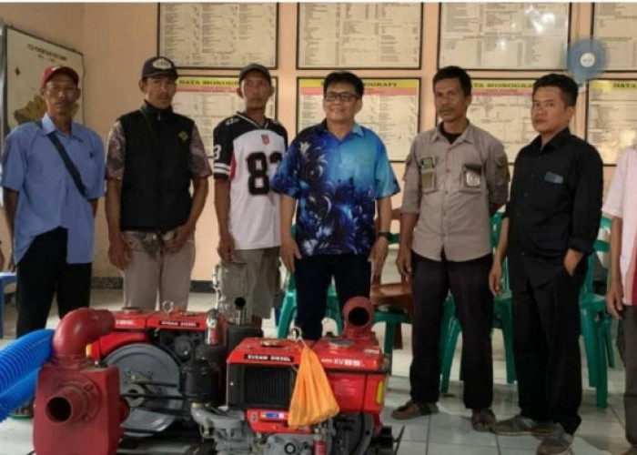 Pemdes Cimahi Salurkan Beragam Bantuan untuk Warga, Mulai BLT hingga Mesin Pompa Air bagi Petani