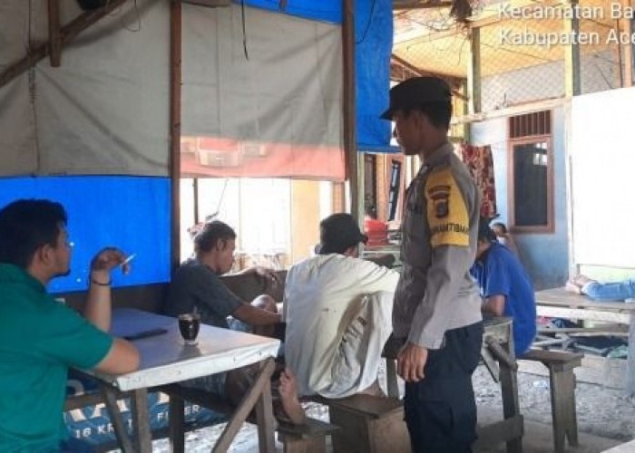 Sambang Desa Sekaligus Sampaikan Himbauan Kamtibmas