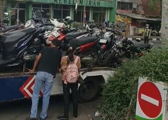 Razia Gabungan Digelar di Jalan Raya Veteran Panaragan, Sejumlah Kendaraan Ditahan Karena Langgar Aturan
