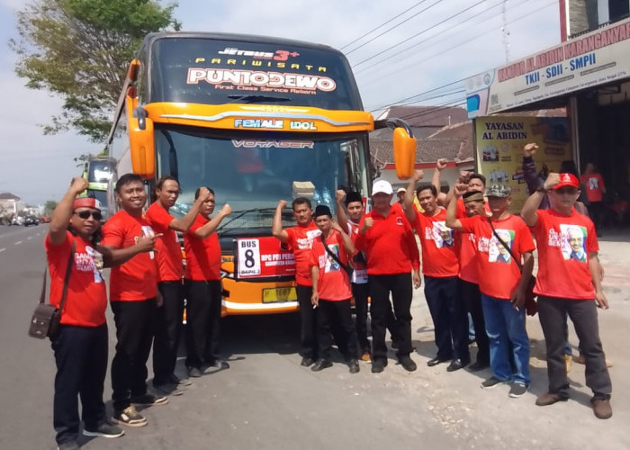 740 Kader PDIP Karanganyar Diberangkatkan Apel Kemenangan Pileg dan Pilpres ke Stadion Jati Diri Semarang