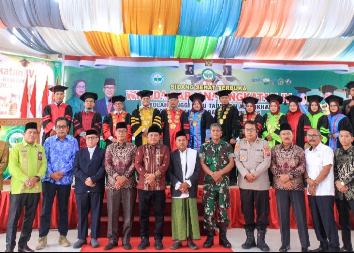 Hadiri Wisuda Angkatan IV STITA, Ini Pesan Wabup Labuhanbatu 