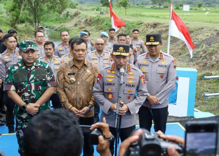 Kapolri Resmikan 19 Jembatan Merah Putih Presisi di Jawa Tengah, Perkuat Hubungkan Polri dan Masyarakat