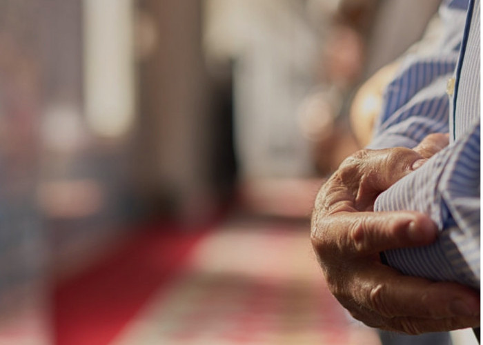 Shalat, Tiang Kehidupan, Fondasi Iman yang Menopang Kokohnya Seorang Muslim