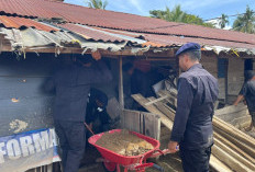 Brimob Polri Hadir Bantu Warga Terdampak Banjir Luapan Sungai Kali Bulan, Aceh 