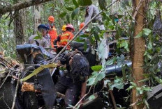 Sempat  Mengalami Hambatan, Tim Gabungan Berhasil Mengevakuasi Helikopter Yang Jatuh di Halmahera