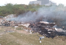 Kebakaran TPA Kopi Luhur Kota Cirebon, Warga Mengungsi Karena Asap Tebal