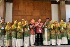 Hari Batik Nasional IGTKI-PGRI Kabupaten Karanganyar Gelar Gebyar Membatik Nasional