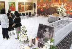 Pelukis Maestro Djoko Pekik Tutup Usia