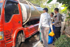 Sambut Hari Jadi Humas Polri ke-75, Polres Karanganyar Hadirkan Bantuan Air Bersih untuk Warga Jumapolo