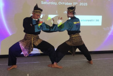 Duet Mahasiswa Asy-Syukriyyah Dalam Stories By The Cisadane River