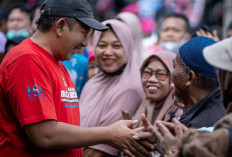 Bupati Karanganyar Lepas 16 Armada Bus Mudik Gratis “Sesarengan Wangsul Karanganyar” di TMII