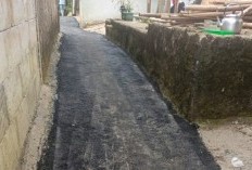 Pemdes Petir Laksanakan Proyek Pengaspalan Jalan Lingkungan,Tingkatkan Akses dan Ekonomi Warga