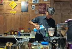Resto dan Cafe Dadap Serep, Ruang Jeda Bernuansa Jawa untuk Berbuka di Karanganyar   