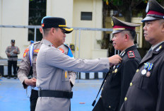 Dedikasi yang Berbuah Penghargaan, 85 Personel Polres Karanganyar Terima Tanda Kehormatan