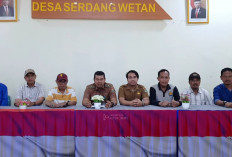 Sambut HUT RI ke 78, Kades Serdang Wetan Menggelar Gerak Jalan Santai dan Perlombaan 