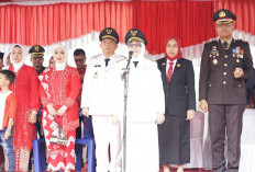 Detik - Detik Proklamasi HUT RI Ke-78, Bupati Labuhanbatu Bertindak Sebagai Inspektur Upacara 