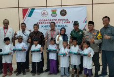 35 Anak Warga Desa Gembong Mengikuti Kegiatan Hitanan Masal Dalam Program CSR PT Mayora Group