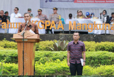 Bawaslu Karanganyar Gelar Apel Siaga di Tahura, Pastikan Pemilu Damai Aman, Nyaman Adil dan Demokratis