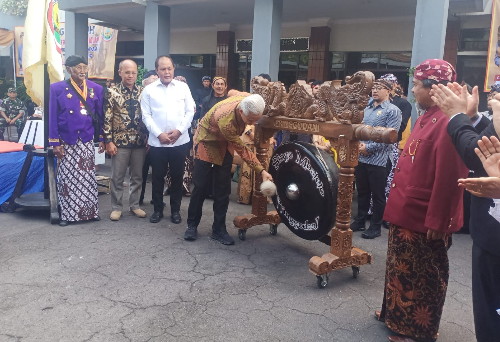 Gubernur Jawa Tengah Ganjar Pranowo Hadiri Munas HPK Ke IX di DPRD Karanganyar Jawa Tengah