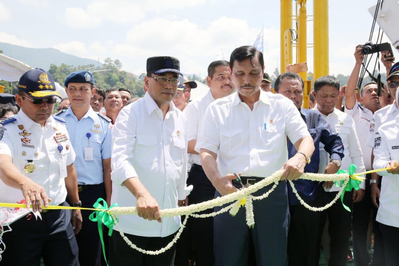 Menko Luhut: Pemerintah Bangun Danau Toba, Masyarakat Harus Jaga