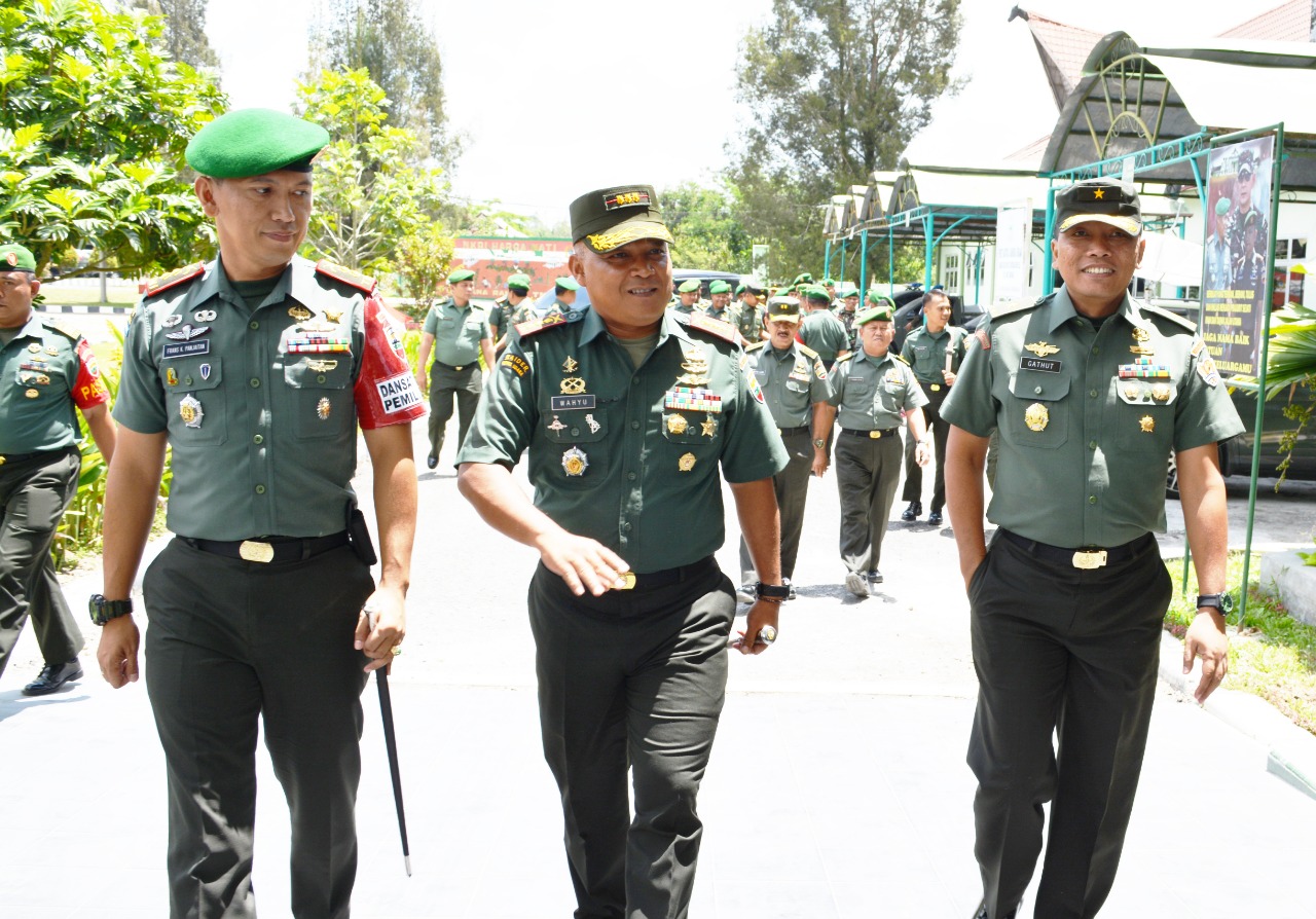 Danrem 022/PT Dampingi Waaster Kasad Pada Kunjungan Kerja Ke Makodim 0207/Simalungun