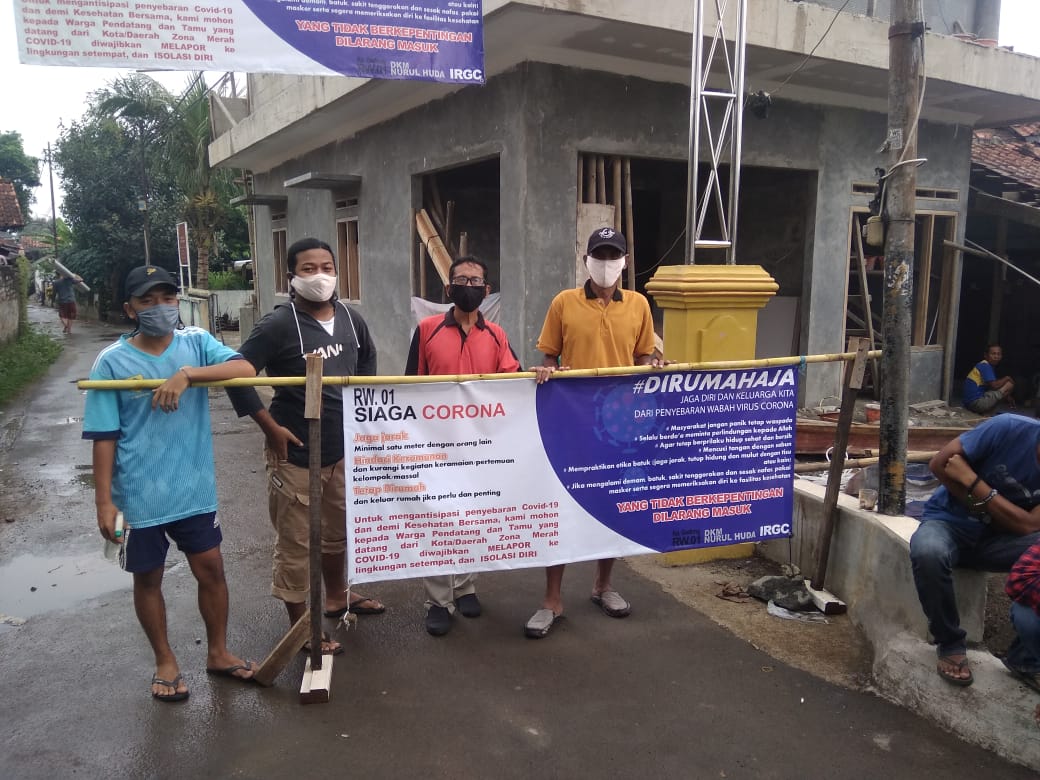 Desa Kampung Gedong Ciampea Terapkan PSBB Dengan Hasil Swadaya Masyarakat