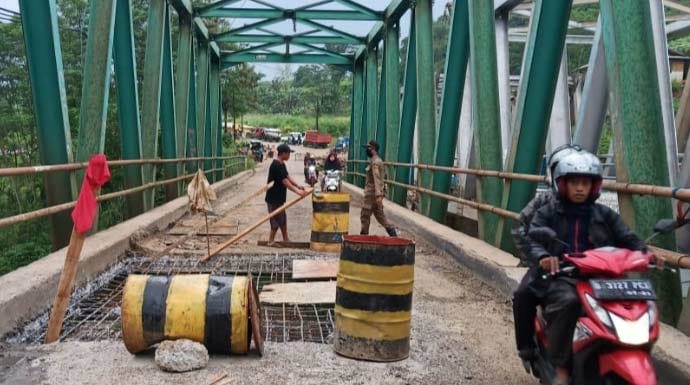 Jembatan Gerendong Rusak Kembali, Mobil di Arahkan Lewat Ciampea-Leuwiranji