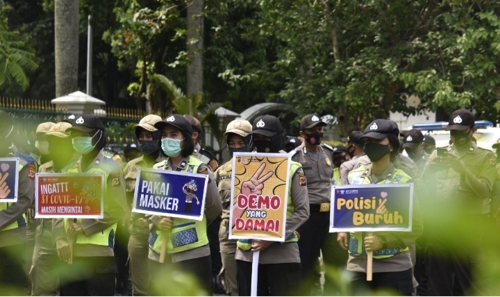 Aksi Demo Lanjutan RUU Cipta Kerja, 1.107 Personil Polres Bogor Amankan Demontrasan