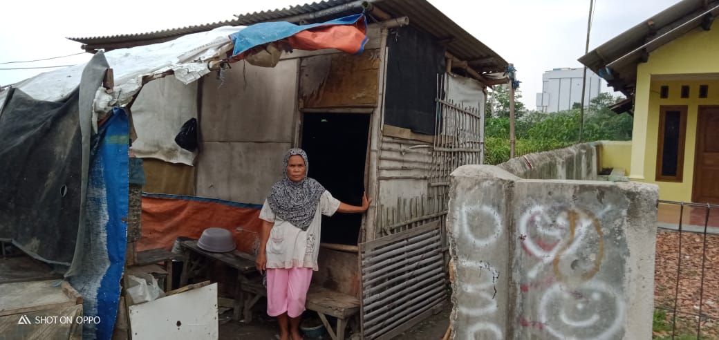 Potret Kehidupan, “Yang Miskin Semakin Miskin” Inilah Nasib Nenek Anih Warga Kp Sempur Desa Sumurb