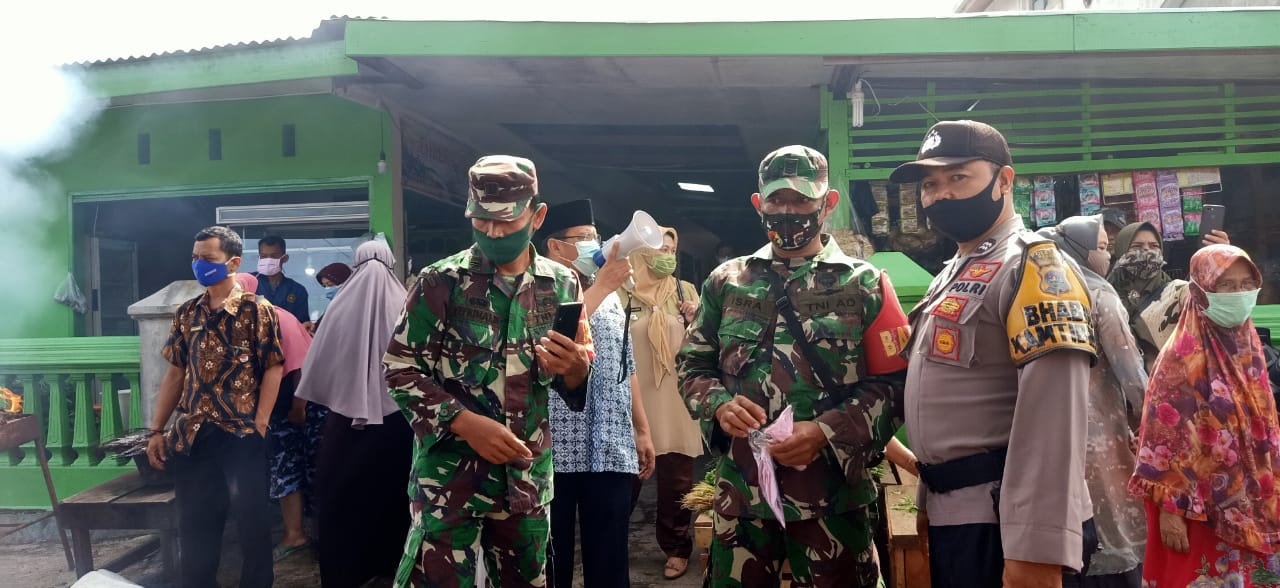 Lurah Parupuk Tabing Melakukan Sosialisasi Gerakan 3M