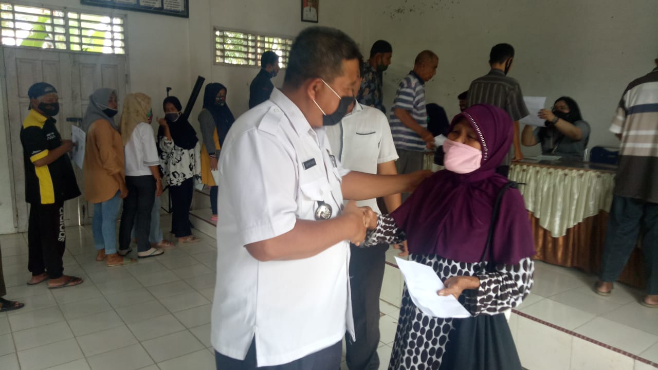 Penyerahan BST Tahap 9 Dipantau Camat Ransel