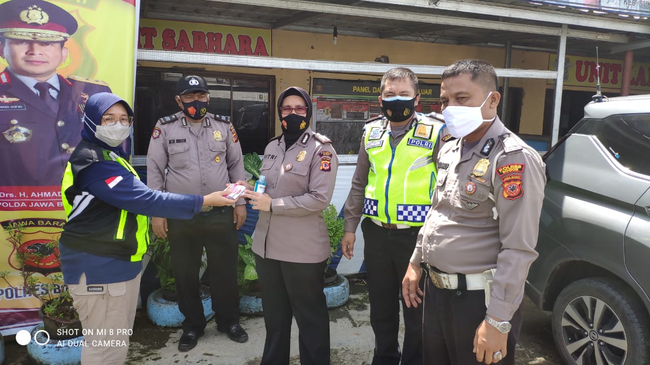 Urkes Polres Bogor Cek Standar Protokol Kesehatan di Pos-Pos Check Point PPKM