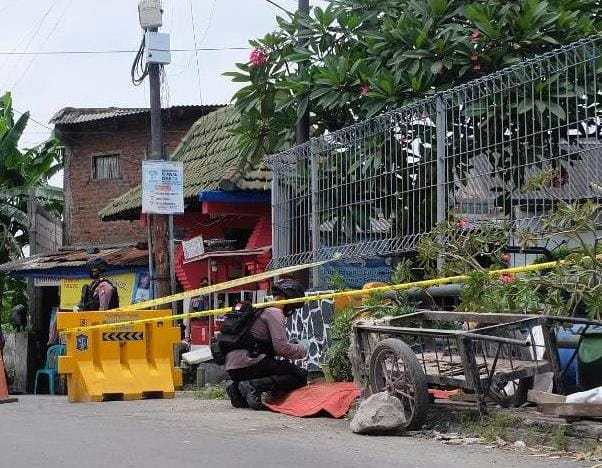 Warga Pakis Geger, Petugas Kebersihan Temukan Granat Aktif