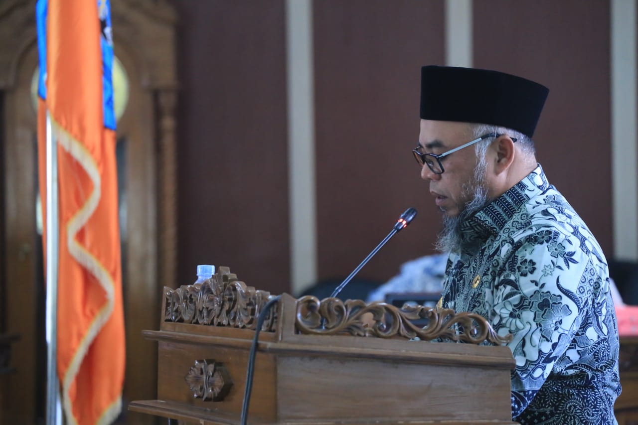 Bupati Labuhanbatu Hadiri Rapat Paripurna Penyampaian Hasil Reses DPRD Tahun 2020-2021