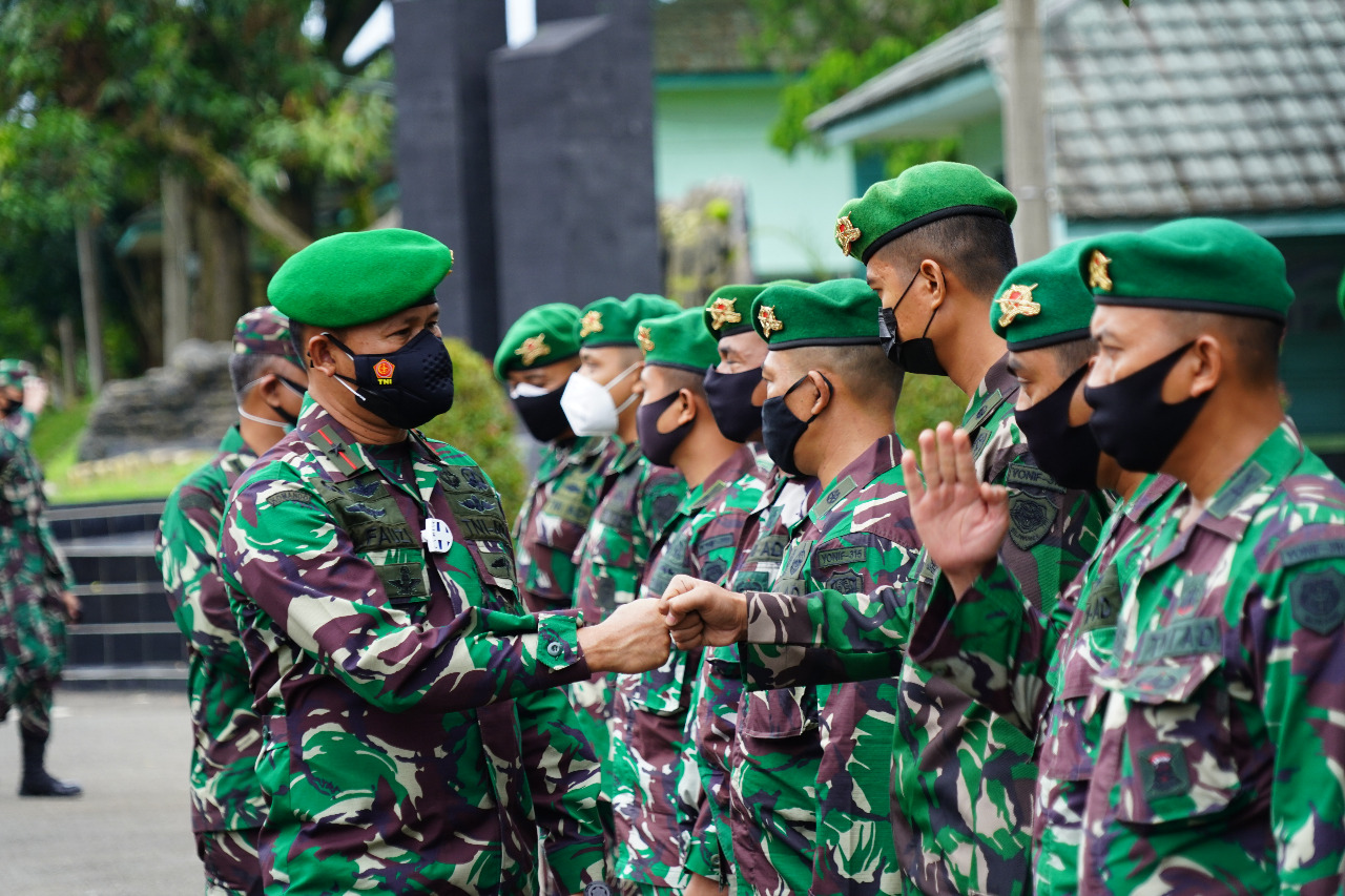 Danrem 061/Sk Melakukan Pengecekan Awal Kesiapan Yonif 315/GRD sebagai Satgas Pamrahwan Papua