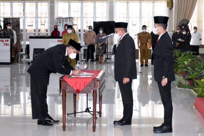 Gubsu kukuhkan Kepala Kantor Regional