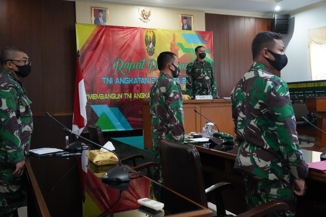 Danrem 061/SK Hadiri Rapim TNI AD 2021 Secara Virtual