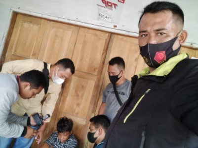 Polisi Ciduk Pelaku Pungli dan Bajing Loncat