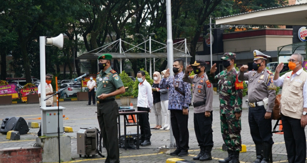 Pimpin Apel Tiga Pilar, Danrem 061/SK Ajak Satgas Covid-19 Terus Pantau Penerapan PPKM