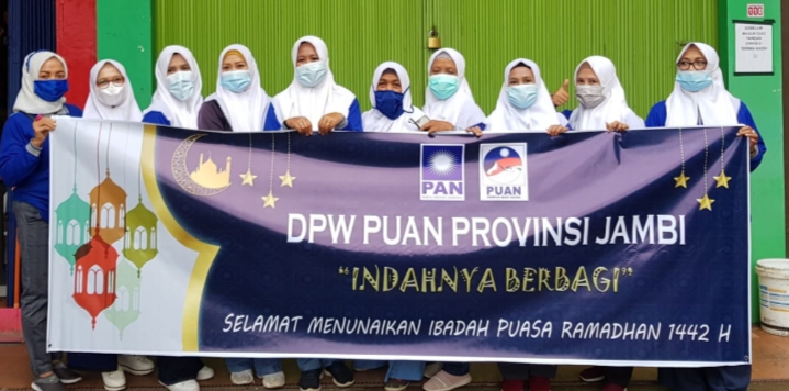 Indahnya Berbagi, DPW Puan Provinsi Jambi Bagi Takjil