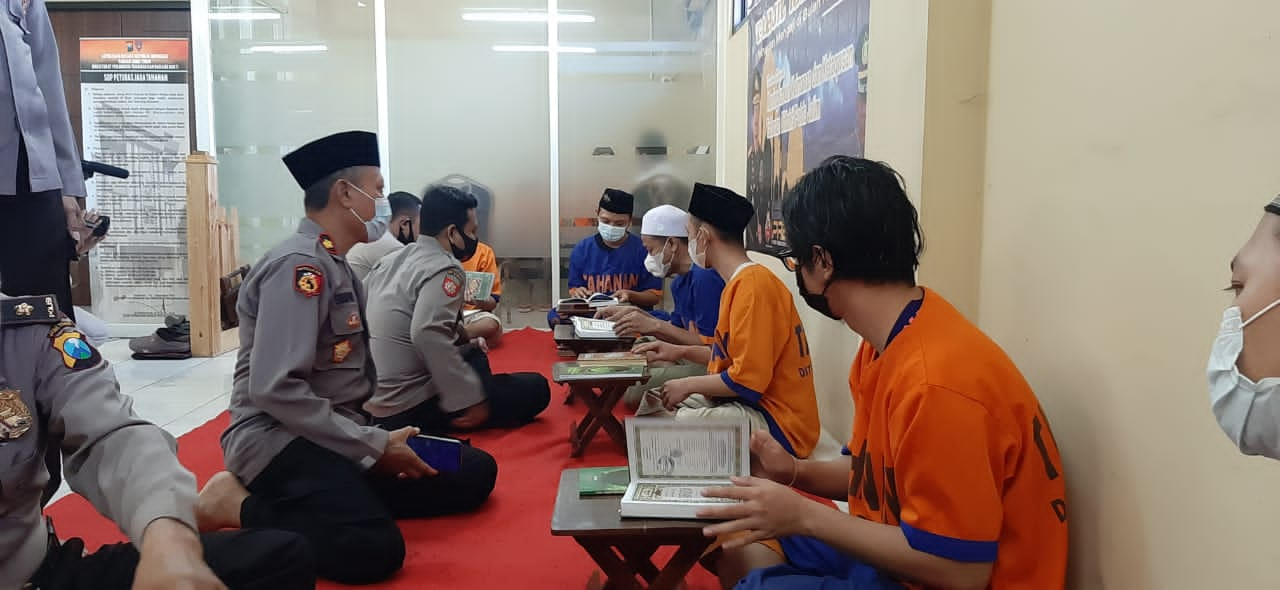 Tahjil Ramadhan (Tahanan Mengaji di Bulan Ramadhan)